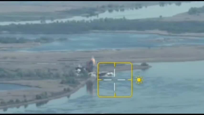 Video-Hot - Video: Nga không kích chính xác các vị trí của lực lượng Ukraine bằng bom lượn